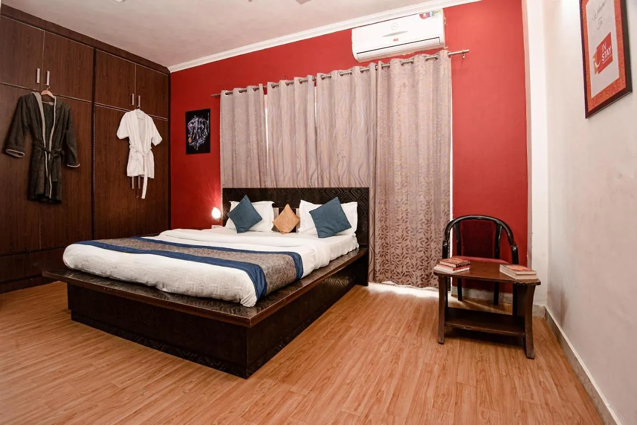Instay - 46 Gurgaon Hotel